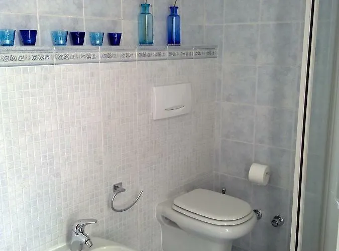 All'ombra Dei Tassi Mandello del Lario