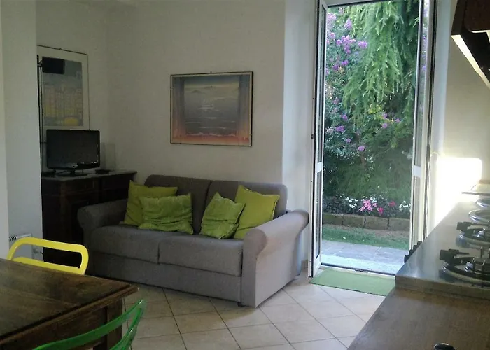 All'ombra Dei Tassi Holiday home Mandello del Lario